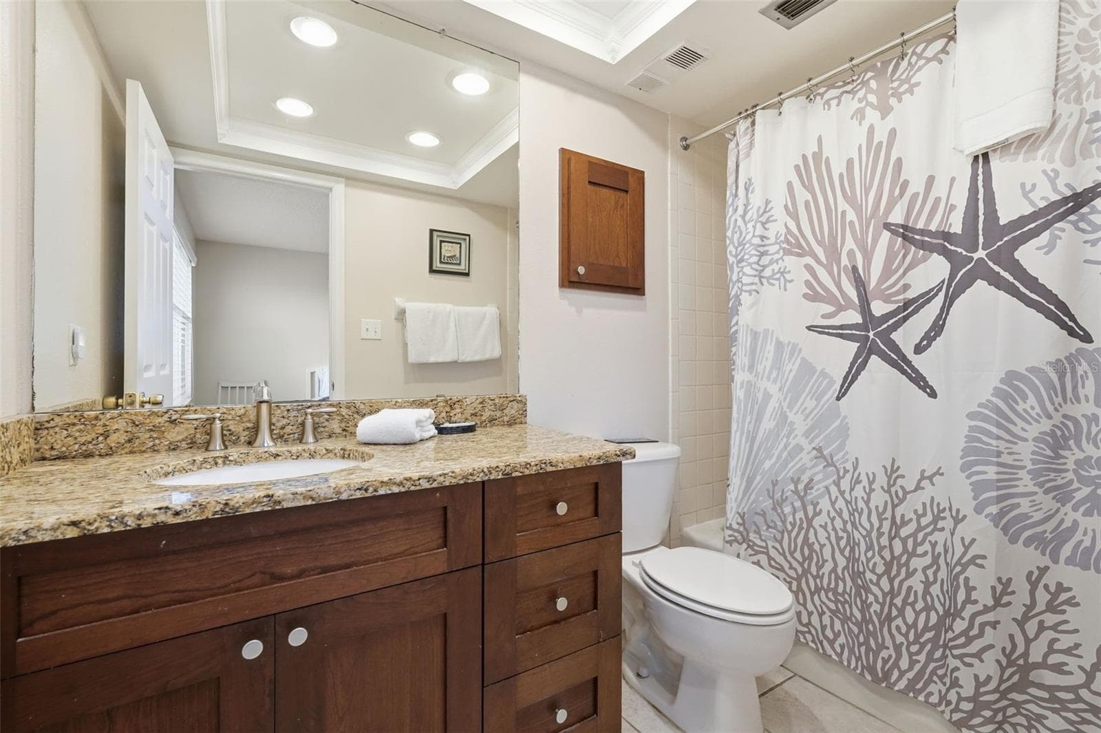 Bathroom 1 - 17450 GULF BLVD #104, REDINGTON SHORES