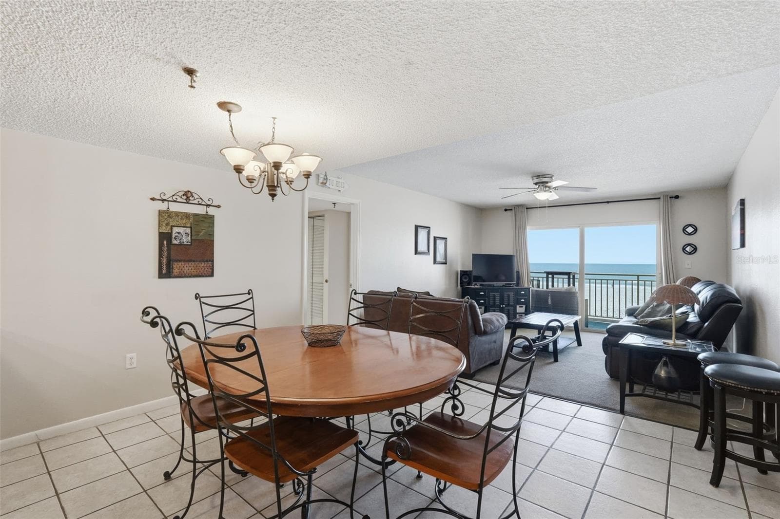 Dining area. - 17450 GULF BLVD #104, REDINGTON SHORES