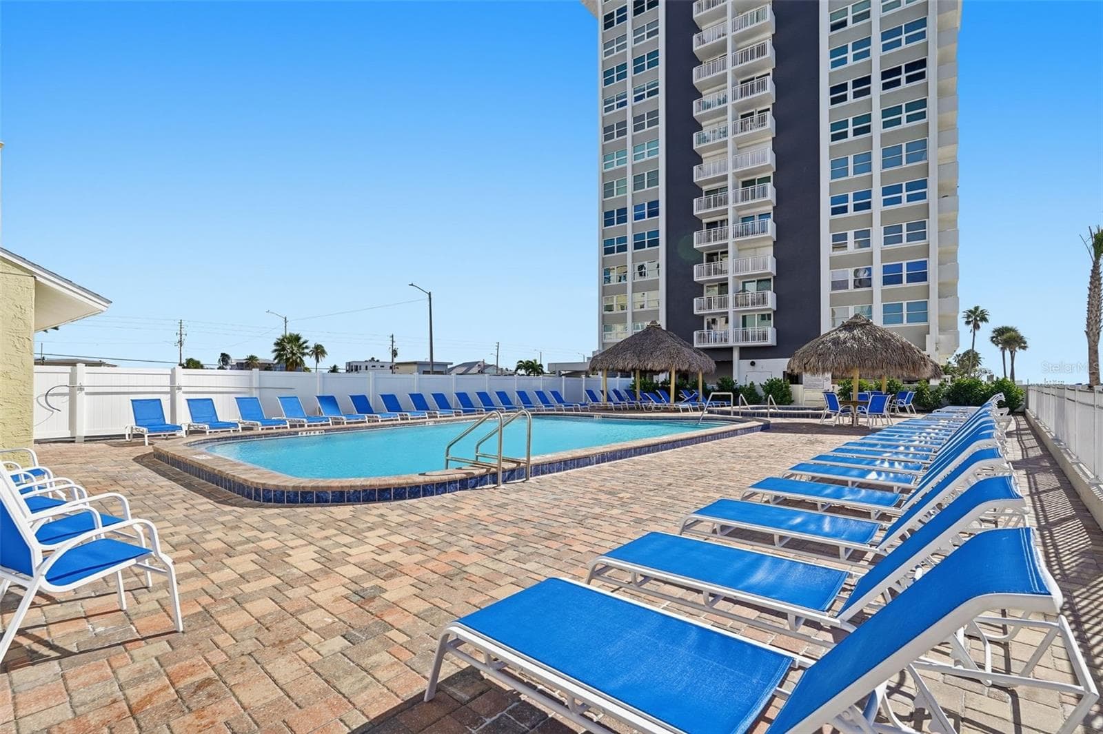 Updated pool area, all new furniture. - 17450 GULF BLVD #104, REDINGTON SHORES