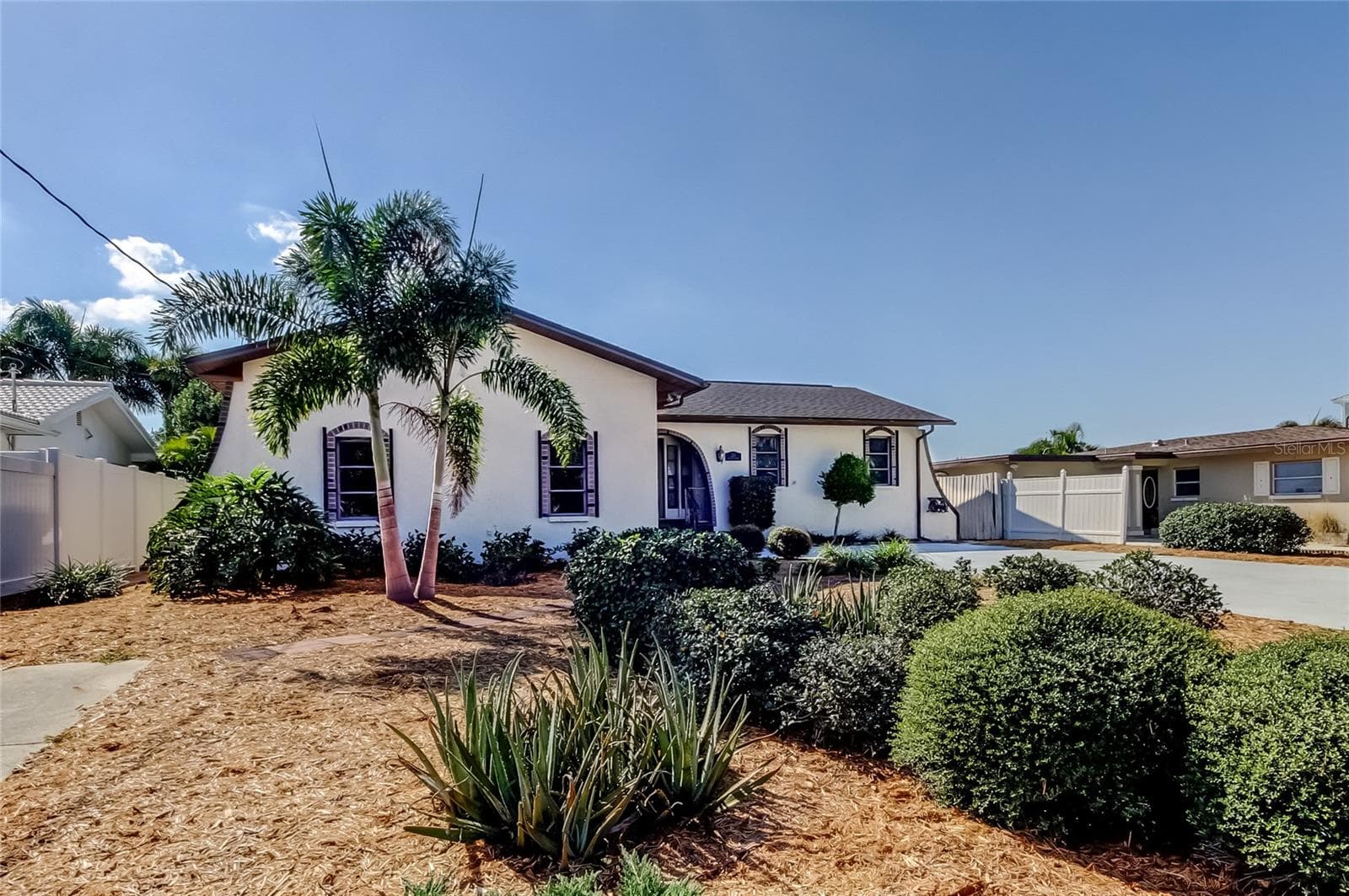 Single Family Residence at 212 WESTWINDS DR, PALM HARBOR, photo 4 of 41
