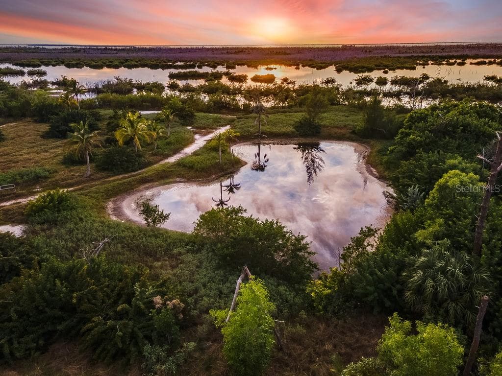 Manufactured Home at 5209 WESTERN DR, ST JAMES CITY, photo 5 of 25