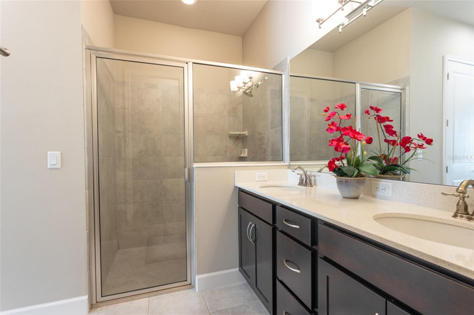 Large tiled shower in primary bath - 3 NEWHAVEN LN, ORMOND BEACH