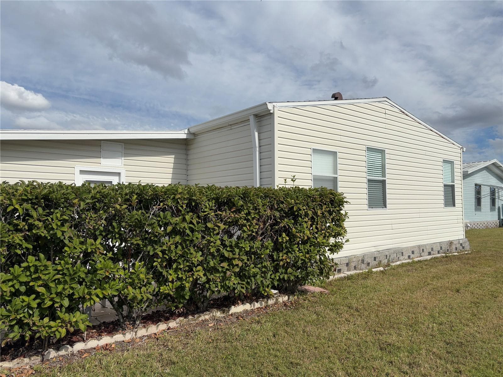Back Private Patio - 5707 45TH ST E #271, BRADENTON