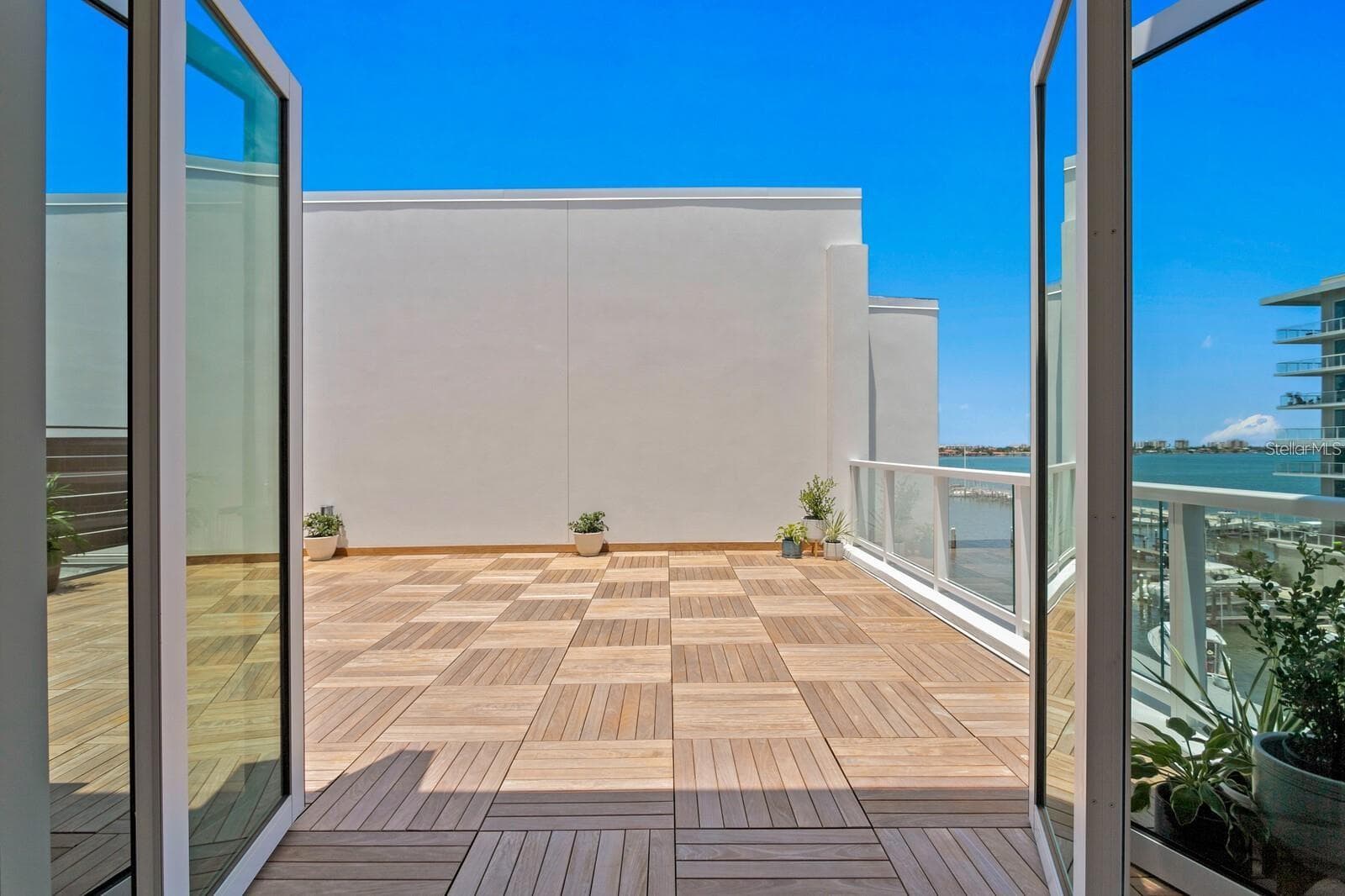 Townhouse at 864 N OSCEOLA AVE, CLEARWATER, photo 44 of 54