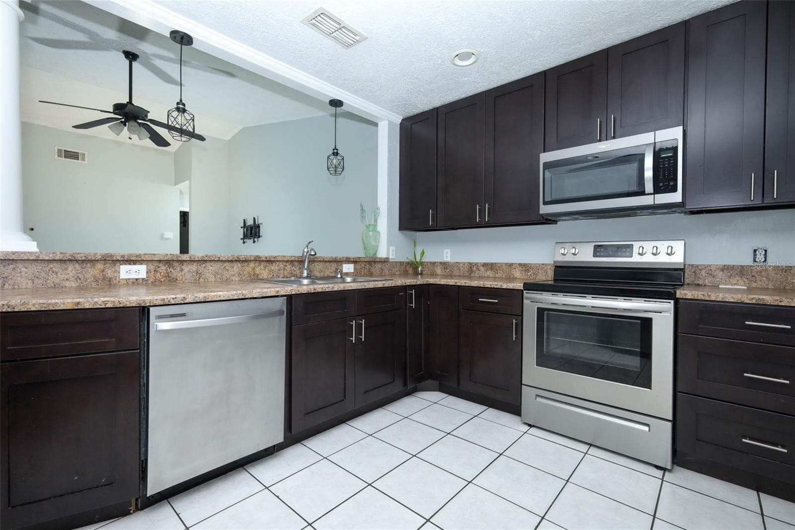 Villa at 148 SABAL PALM CT, SANFORD, photo 11 of 41