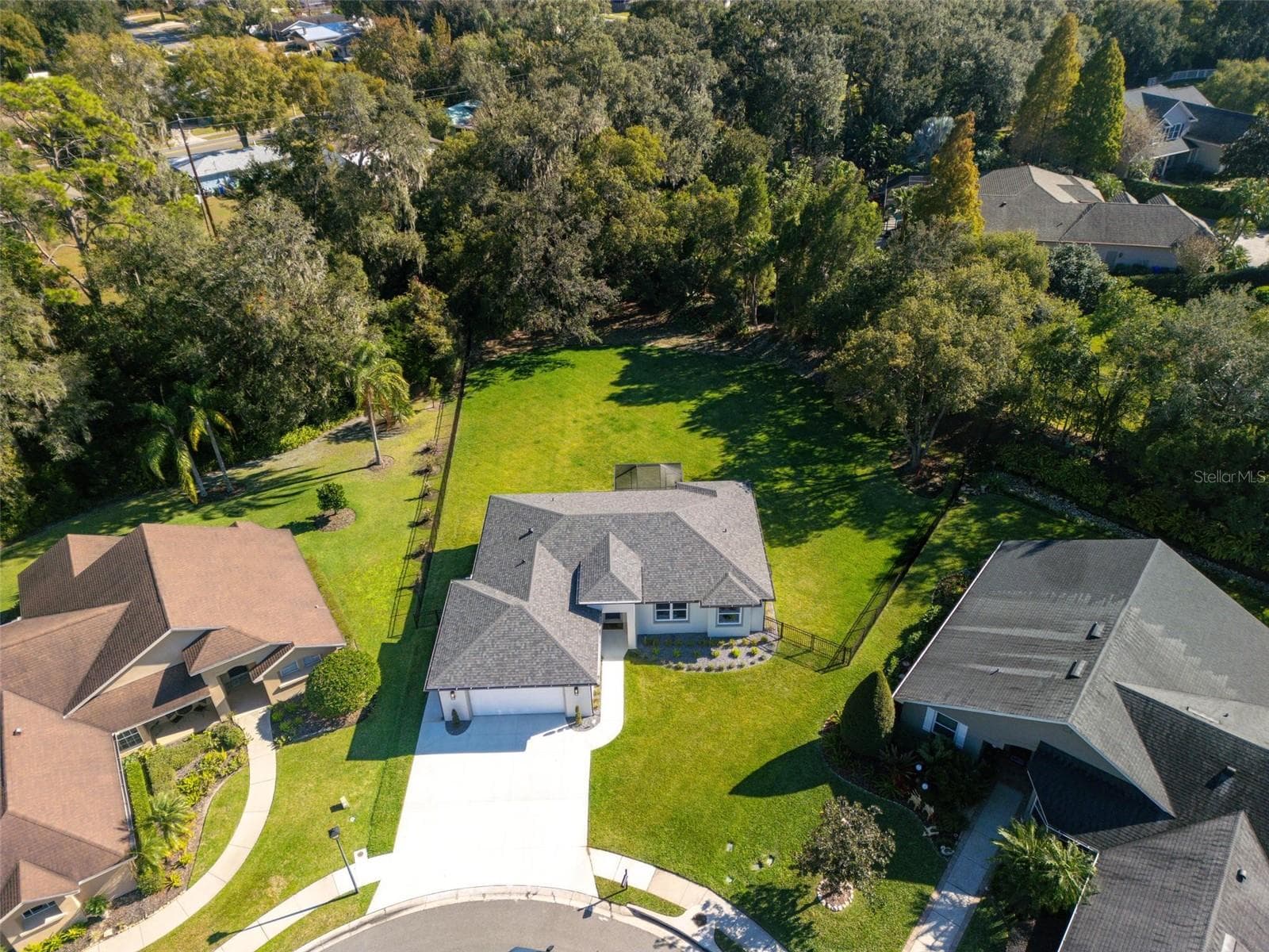 Single Family Residence at 3160 OAKPARK DR, LAKELAND, photo 2 of 41