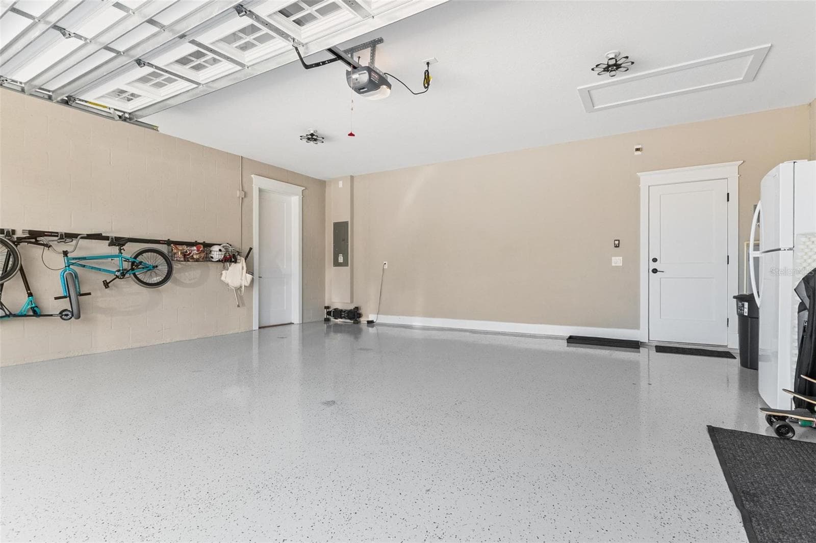 Single Family Residence at 3160 OAKPARK DR, LAKELAND, photo 33 of 41