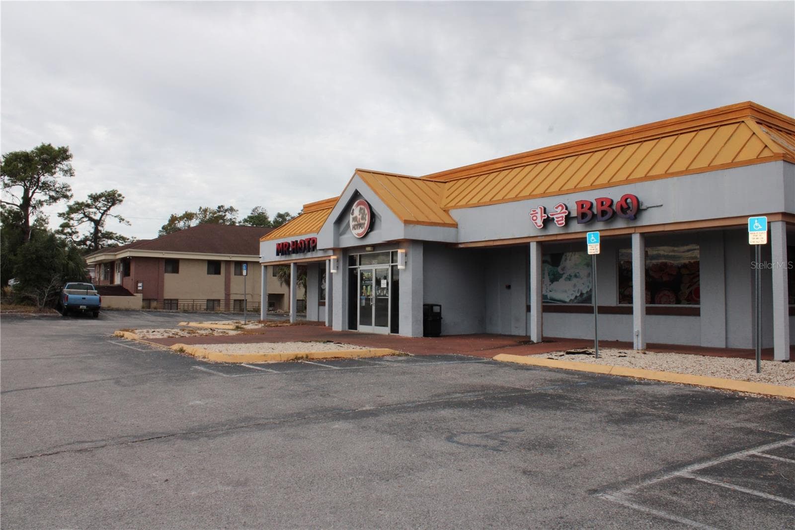Restaurant at COMMERCIAL WAY, SPRING HILL, photo 2 of 23