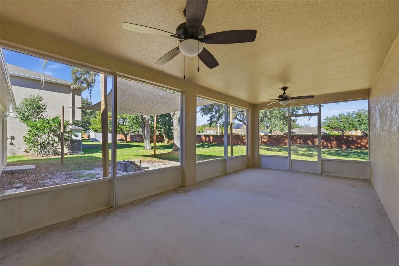 Single Family Residence at 539 GRANITE CIR, CHULUOTA, photo 4 of 58