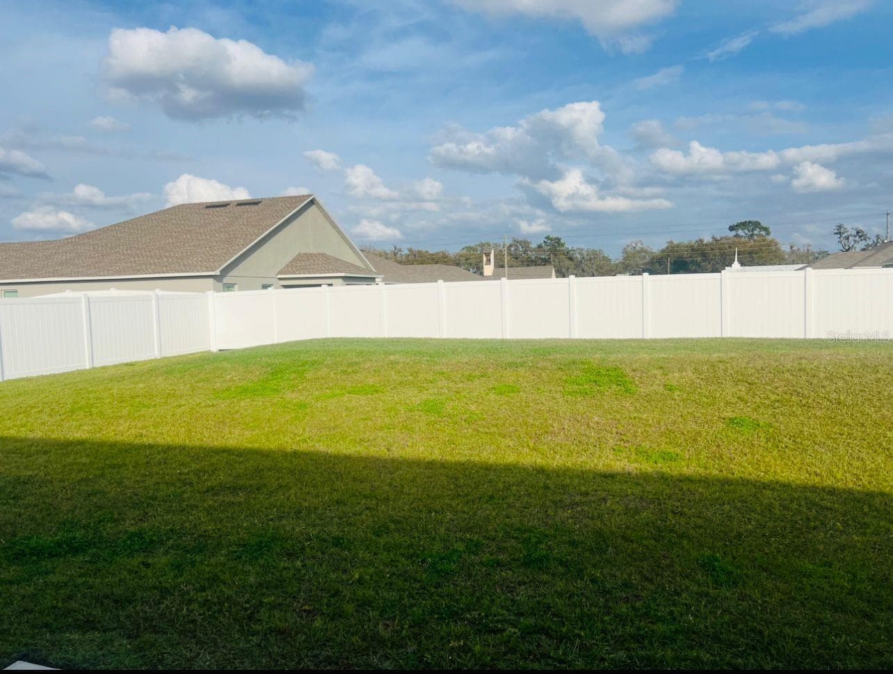 Single Family Residence at 2713 HUDSON ST, LAKELAND, photo 2 of 19
