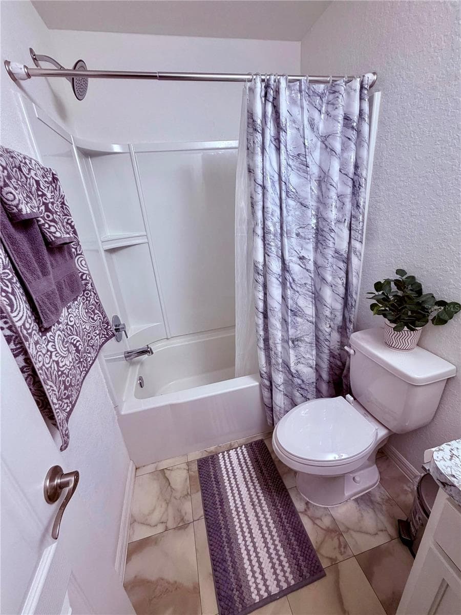 Single Family Residence at 2713 HUDSON ST, LAKELAND, photo 6 of 19