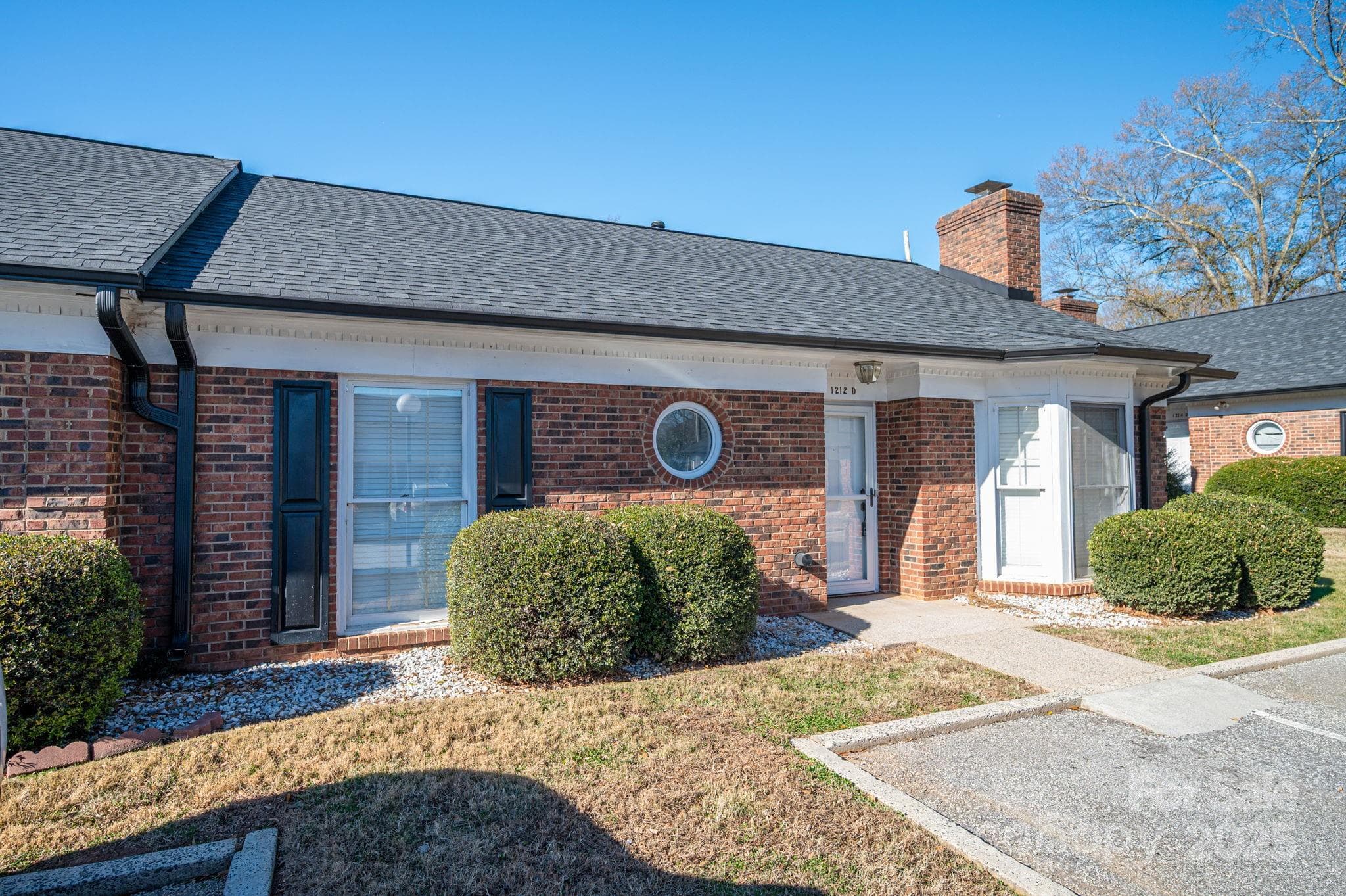 Condominium at 1212 E Franklin Boulevard, Gastonia, photo 3 of 33