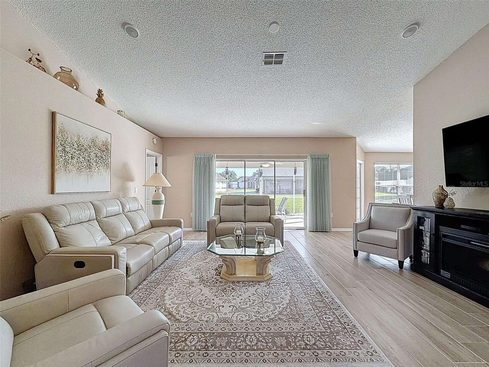 Single Family Residence at 9428 APPLE DUMPLING CT, WEEKI WACHEE, photo 4 of 36