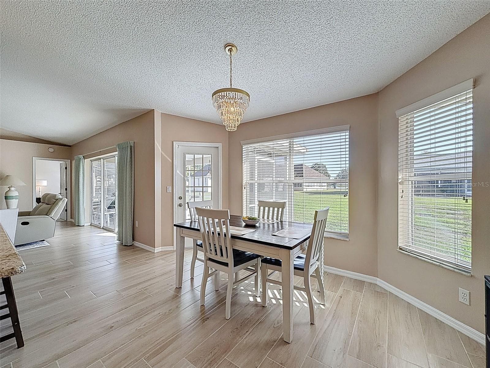 Single Family Residence at 9428 APPLE DUMPLING CT, WEEKI WACHEE, photo 11 of 36