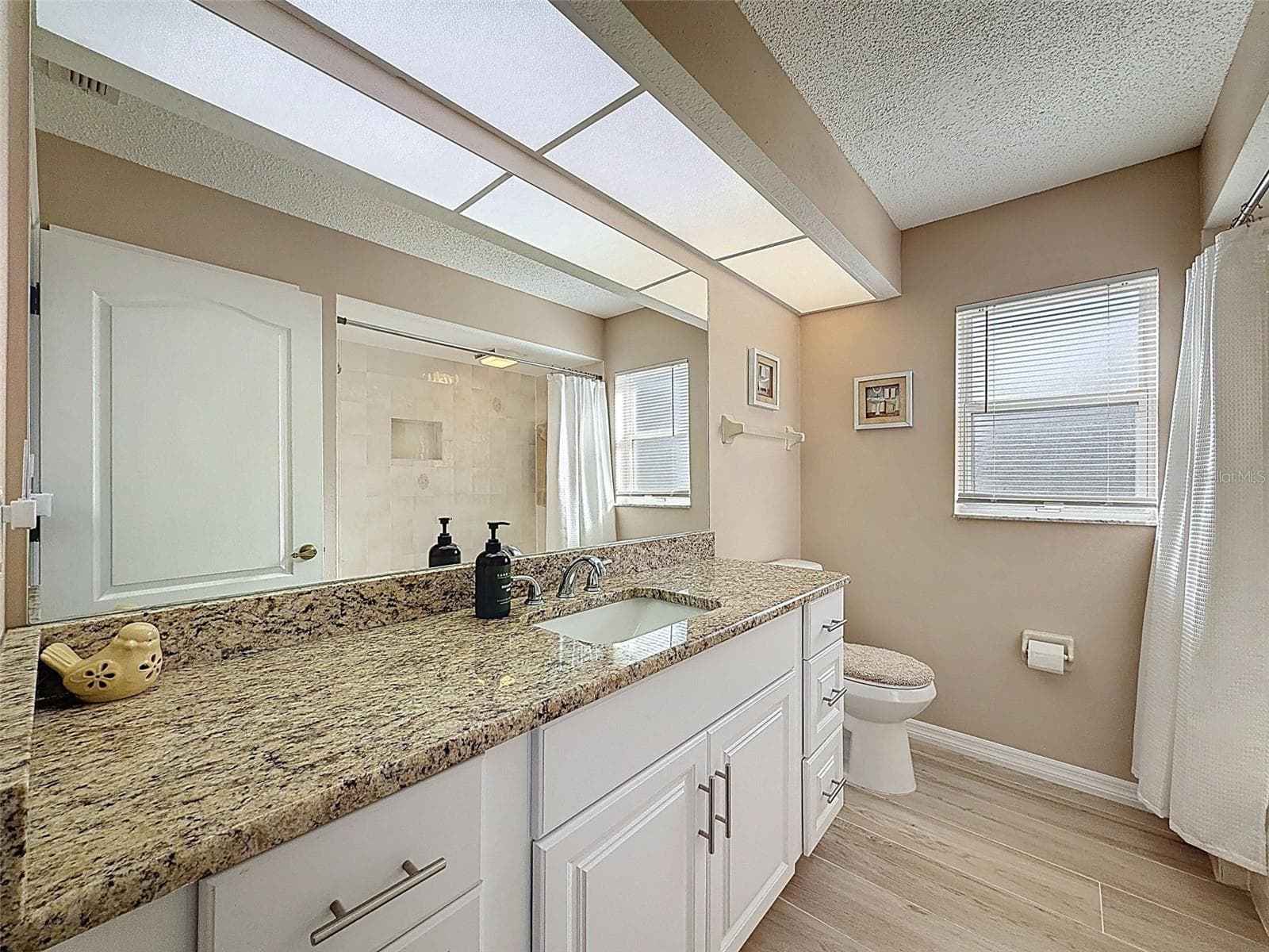 Single Family Residence at 9428 APPLE DUMPLING CT, WEEKI WACHEE, photo 21 of 36