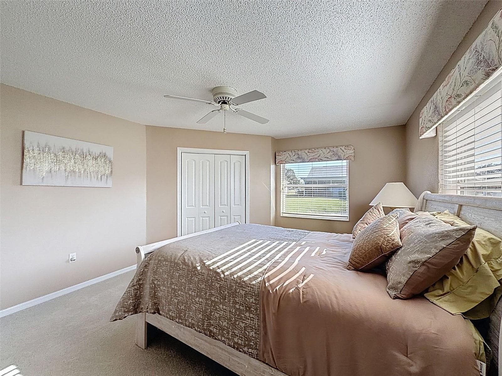 Single Family Residence at 9428 APPLE DUMPLING CT, WEEKI WACHEE, photo 25 of 36