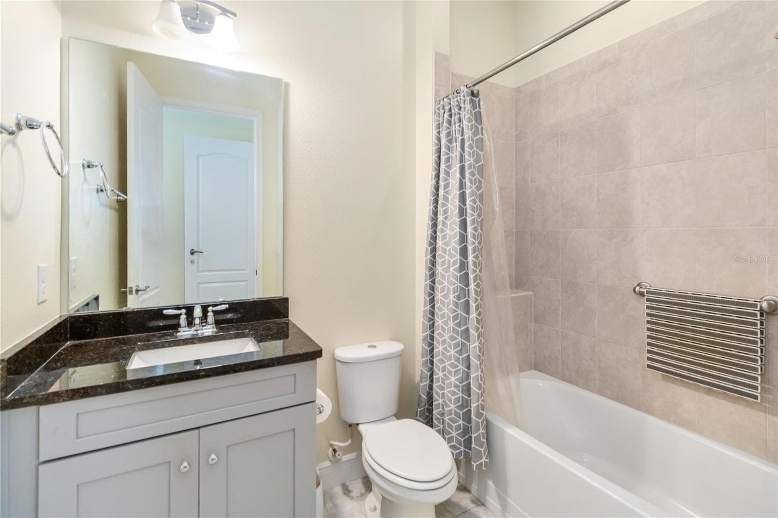 Bath - 4909 W FOUNTAINWOOD DR, ST CLOUD