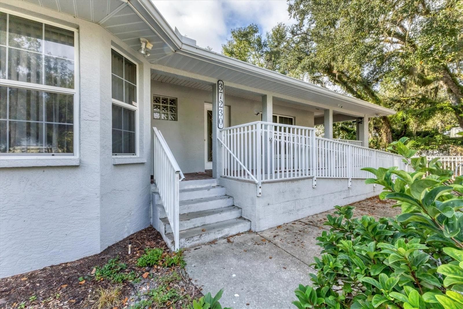 Building 1 - 37220 GLENWOOD AVE, MYAKKA CITY