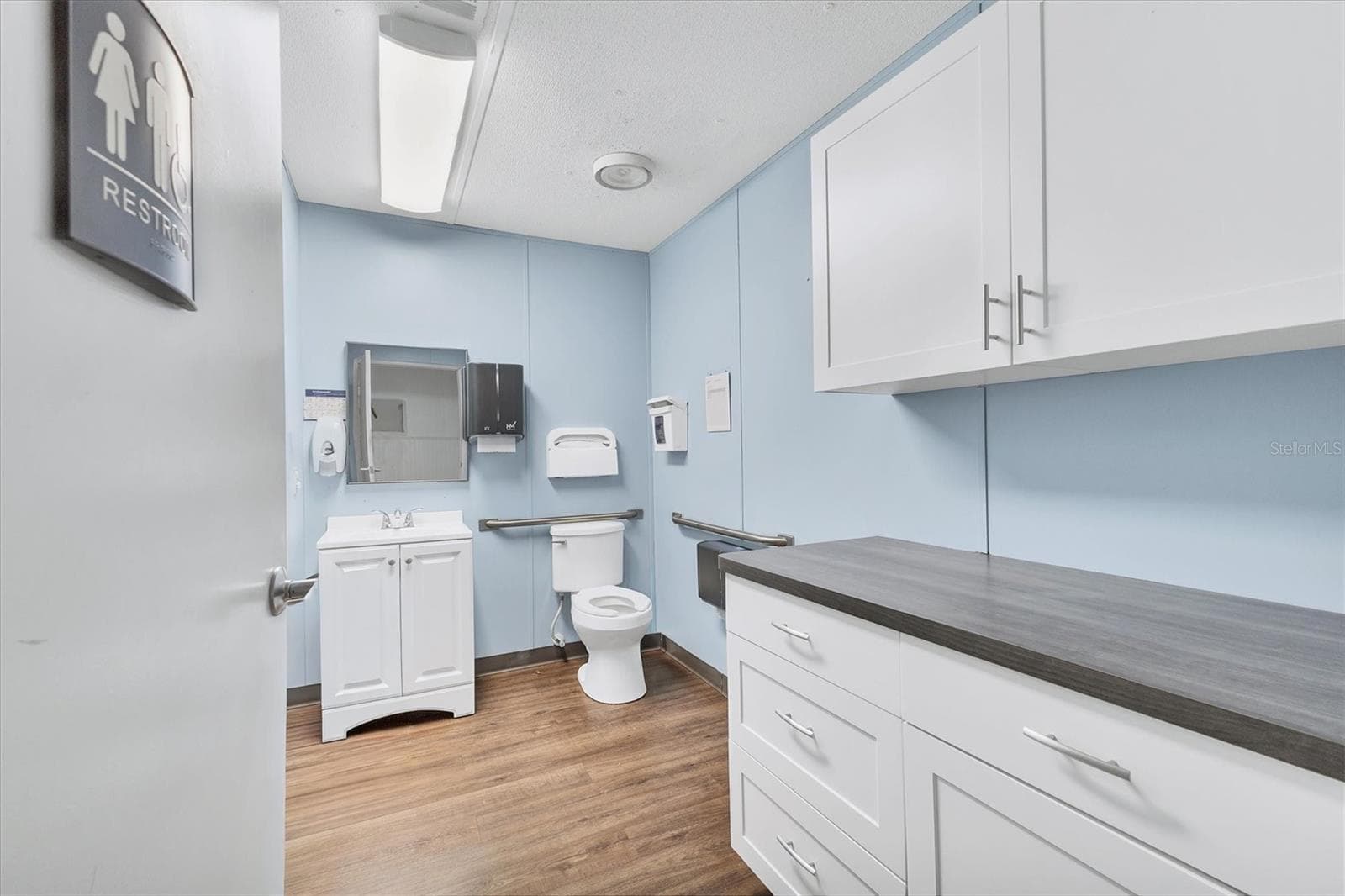 Bathroom - 37220 GLENWOOD AVE, MYAKKA CITY