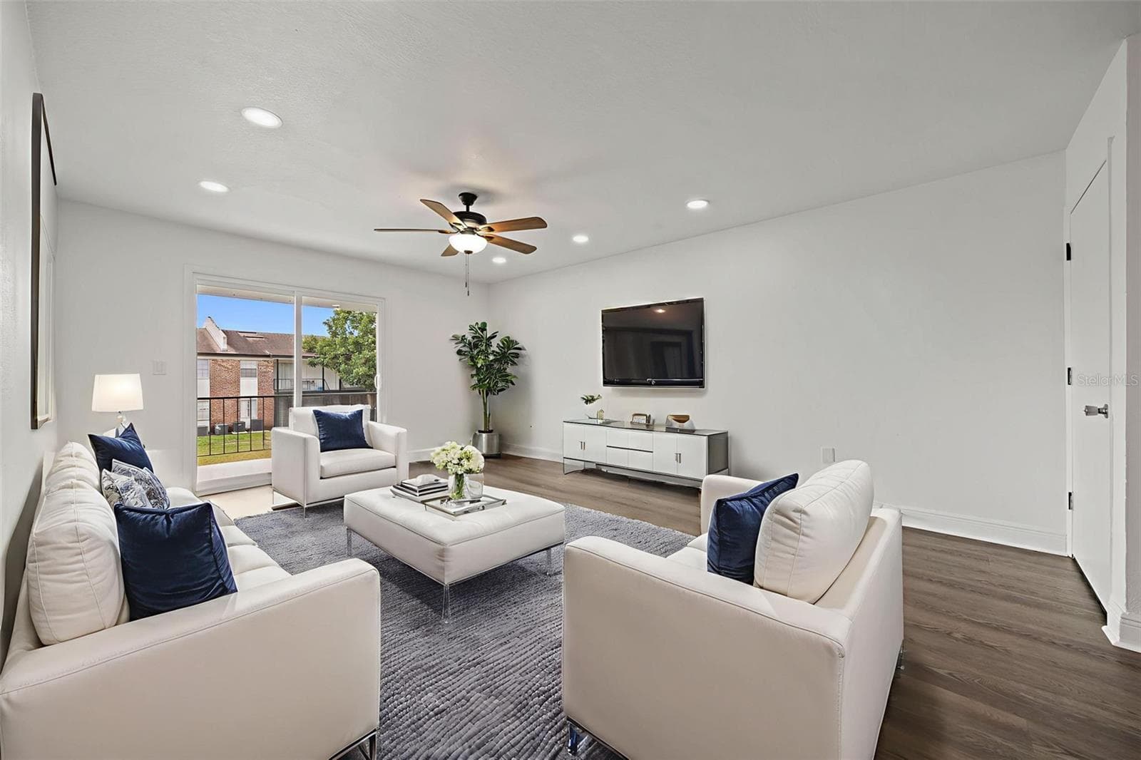 Condominium at 5317 CURRY FORD RD #203 - BLDG L, ORLANDO, photo 2 of 18