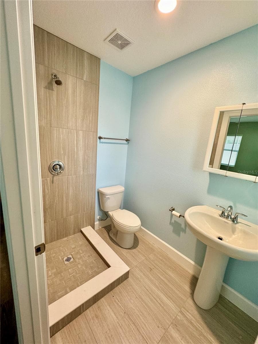 Single Family Residence at 1493 CLEVELAND ST, CLEARWATER, photo 32 of 74