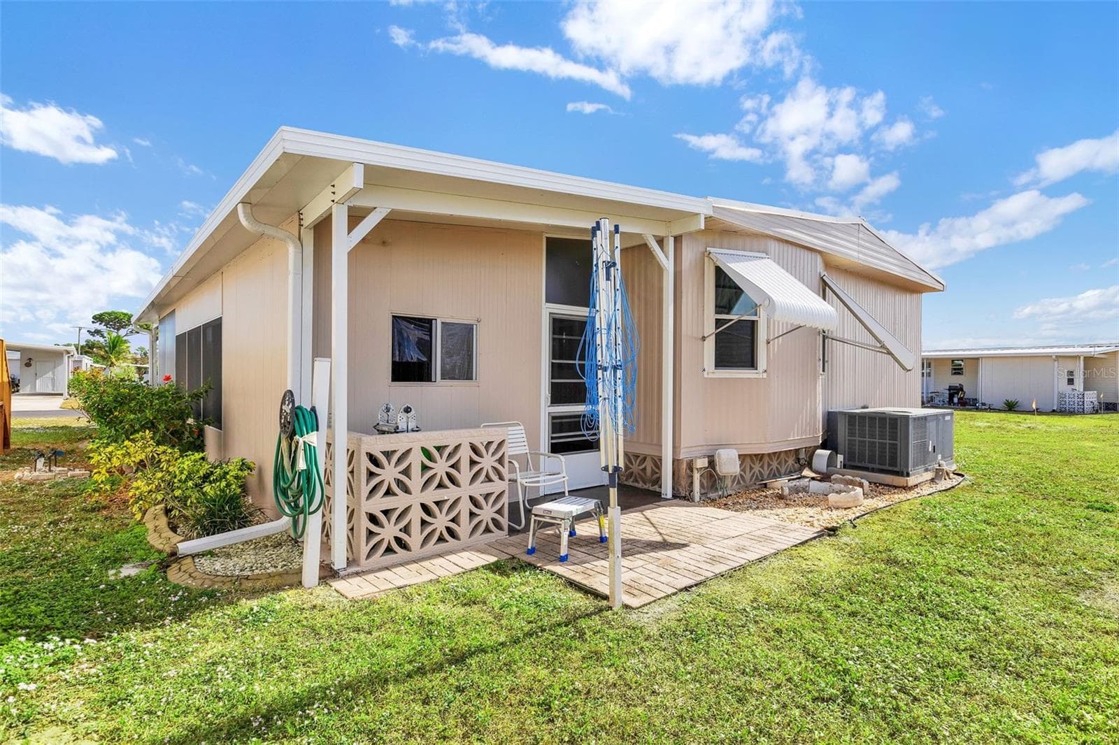 Manufactured Home at 220 LA ROSAS, NORTH PORT, photo 25 of 74