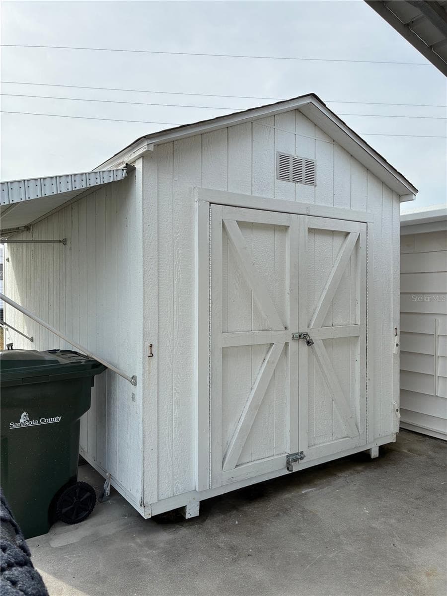 Mobile Home at 4981 PEBBLE BEACH AVE, SARASOTA, photo 10 of 17