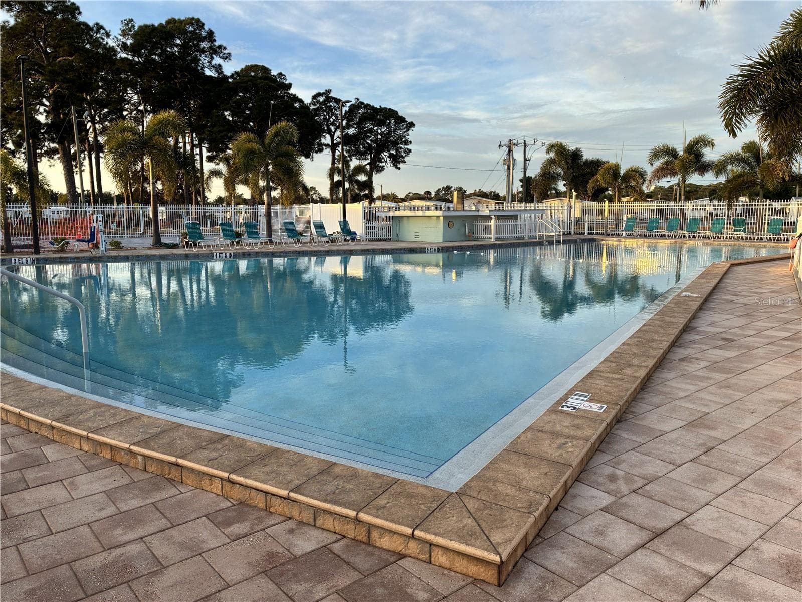 Mobile Home at 4981 PEBBLE BEACH AVE, SARASOTA, photo 12 of 17