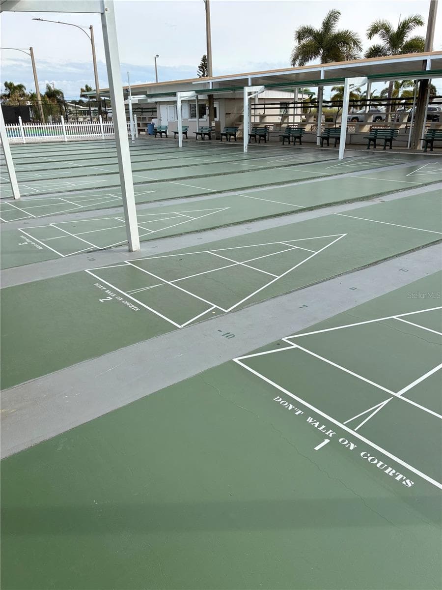 Mobile Home at 4981 PEBBLE BEACH AVE, SARASOTA, photo 15 of 17
