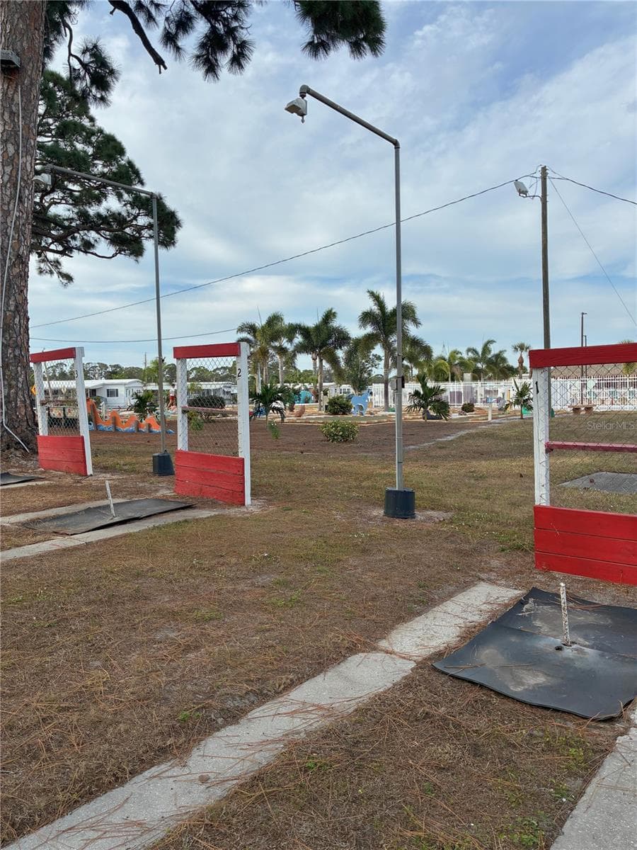 Mobile Home at 4981 PEBBLE BEACH AVE, SARASOTA, photo 16 of 17