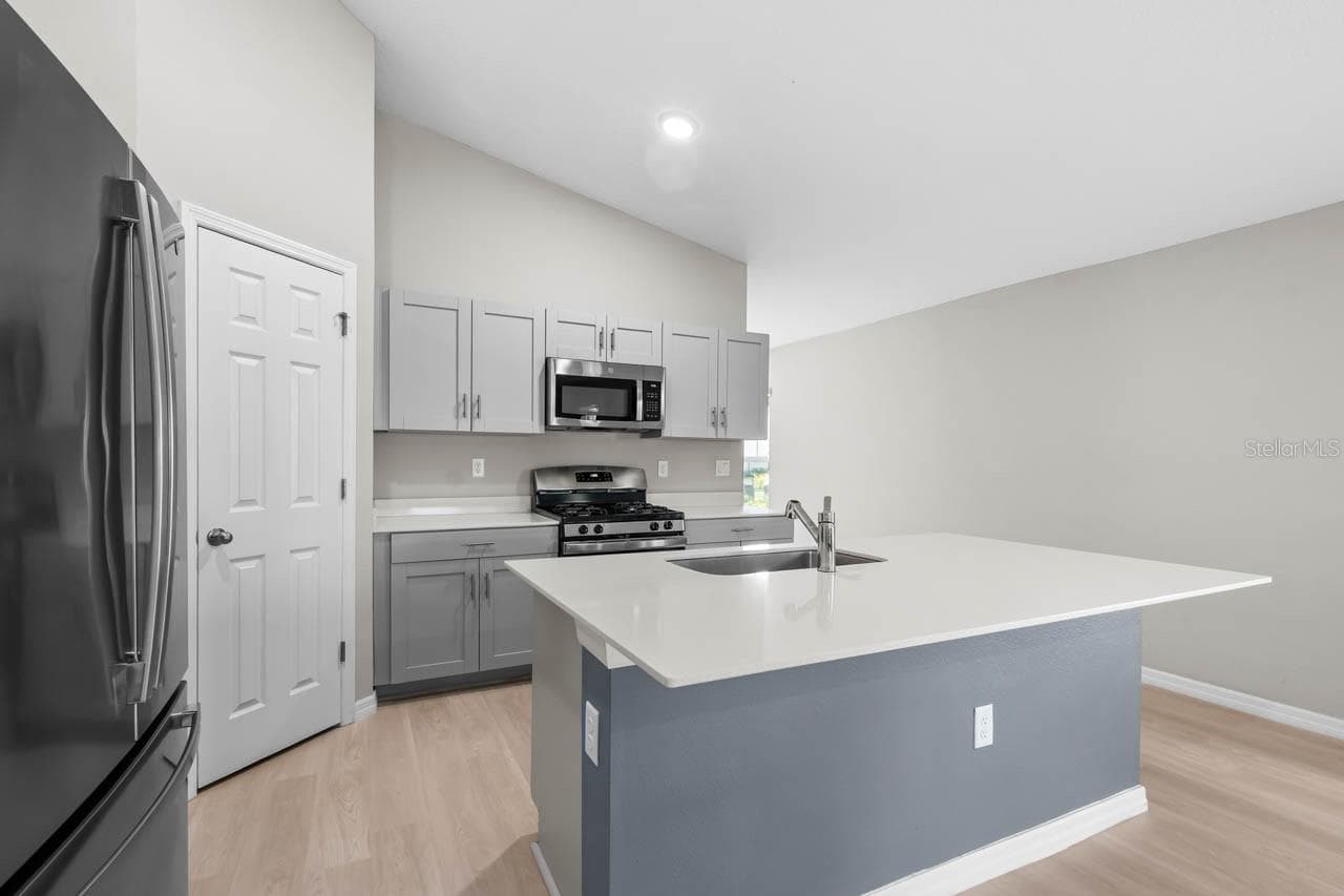 Single Family Residence at 5424 SUMMER SUNSET DR, APOLLO BEACH, photo 23 of 62