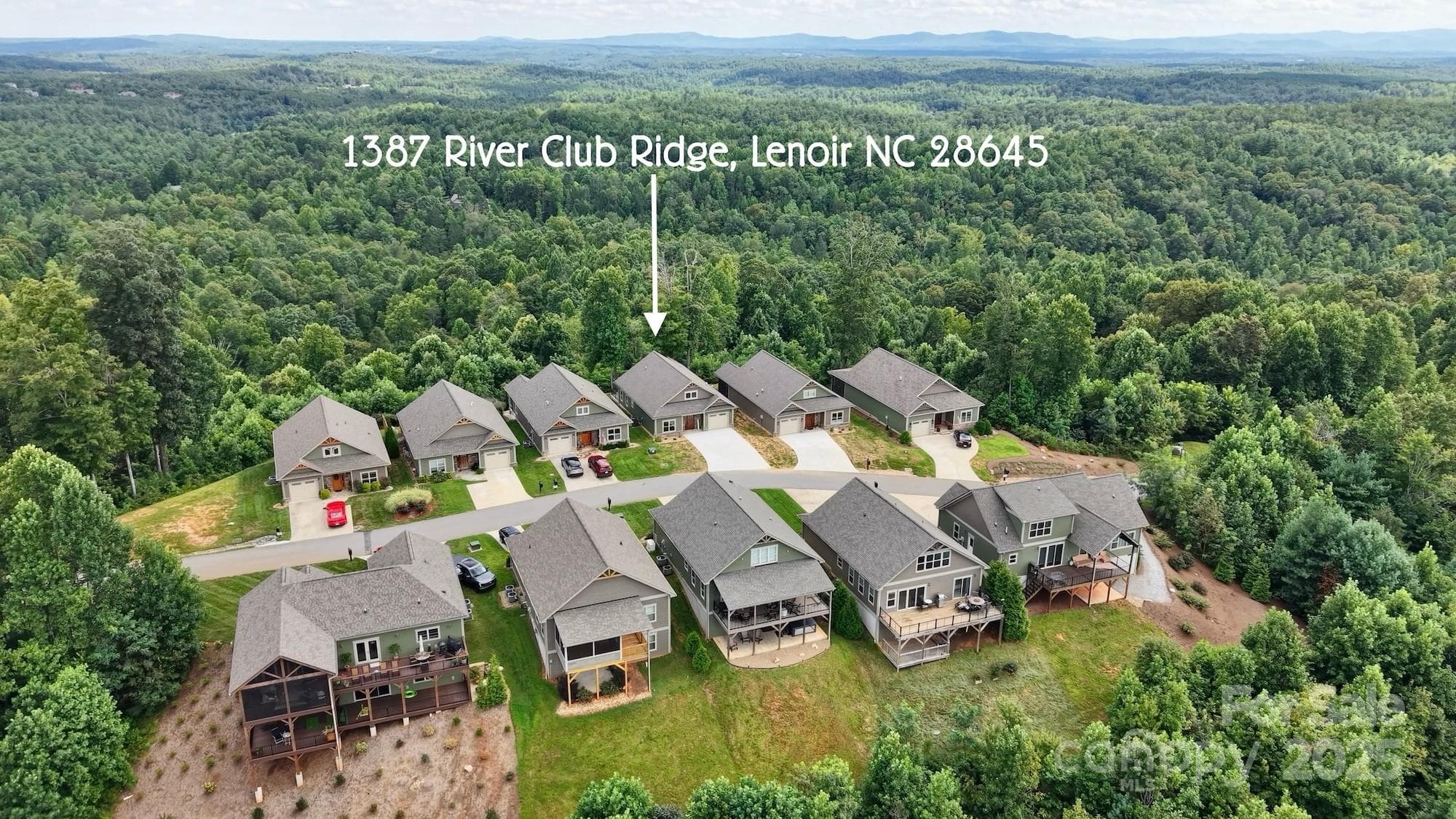 Single Family Residence at 1387 River Club Ridge, Lenoir, photo 2 of 48