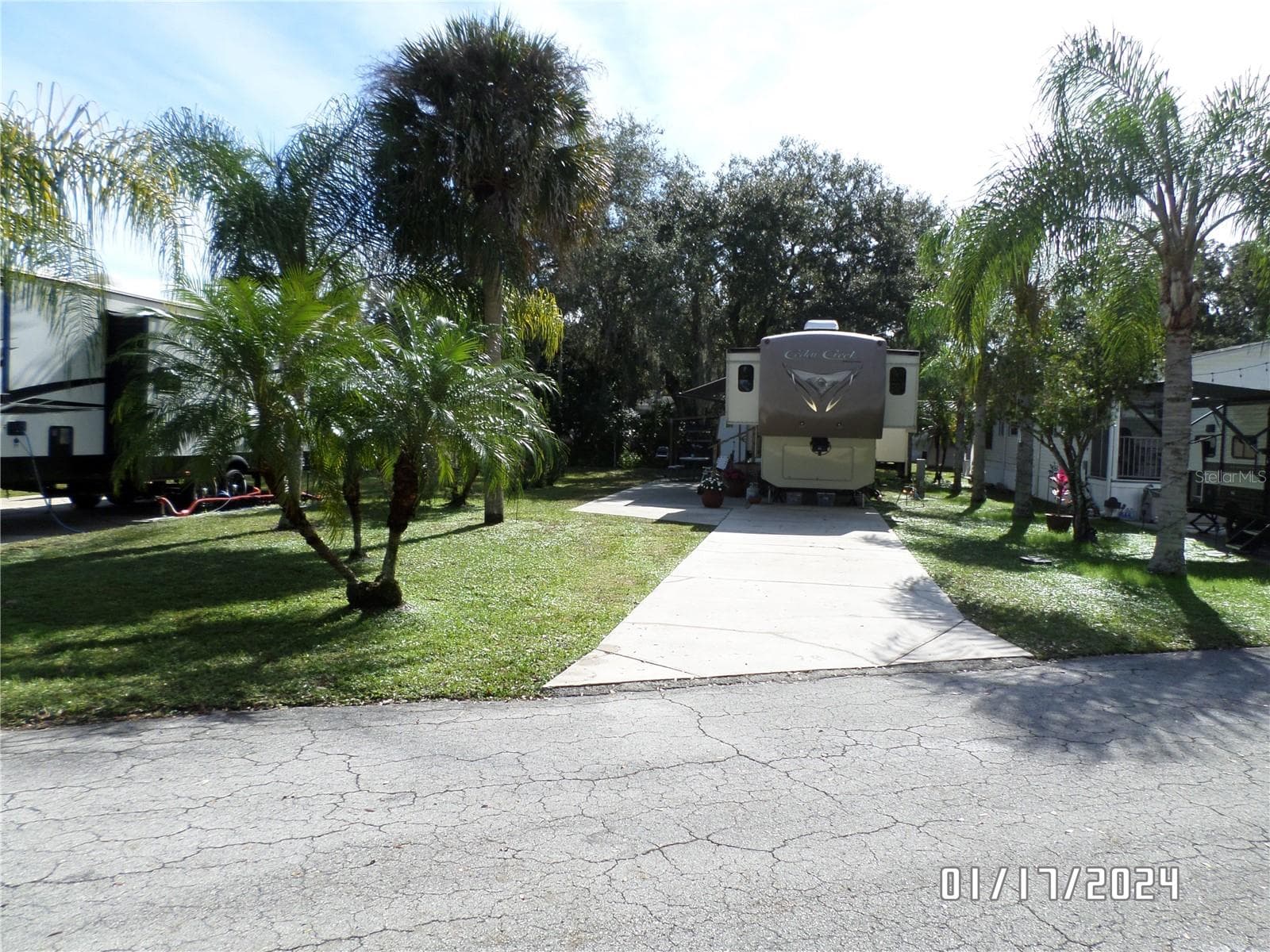 76 NW ROAN RD
