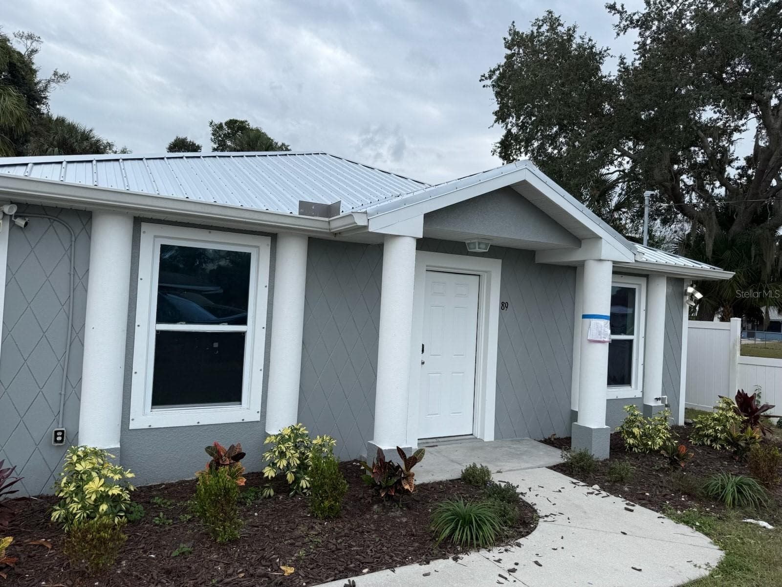 Single Family Residence at 89 W IMOGENE ST, ARCADIA, photo 3 of 18