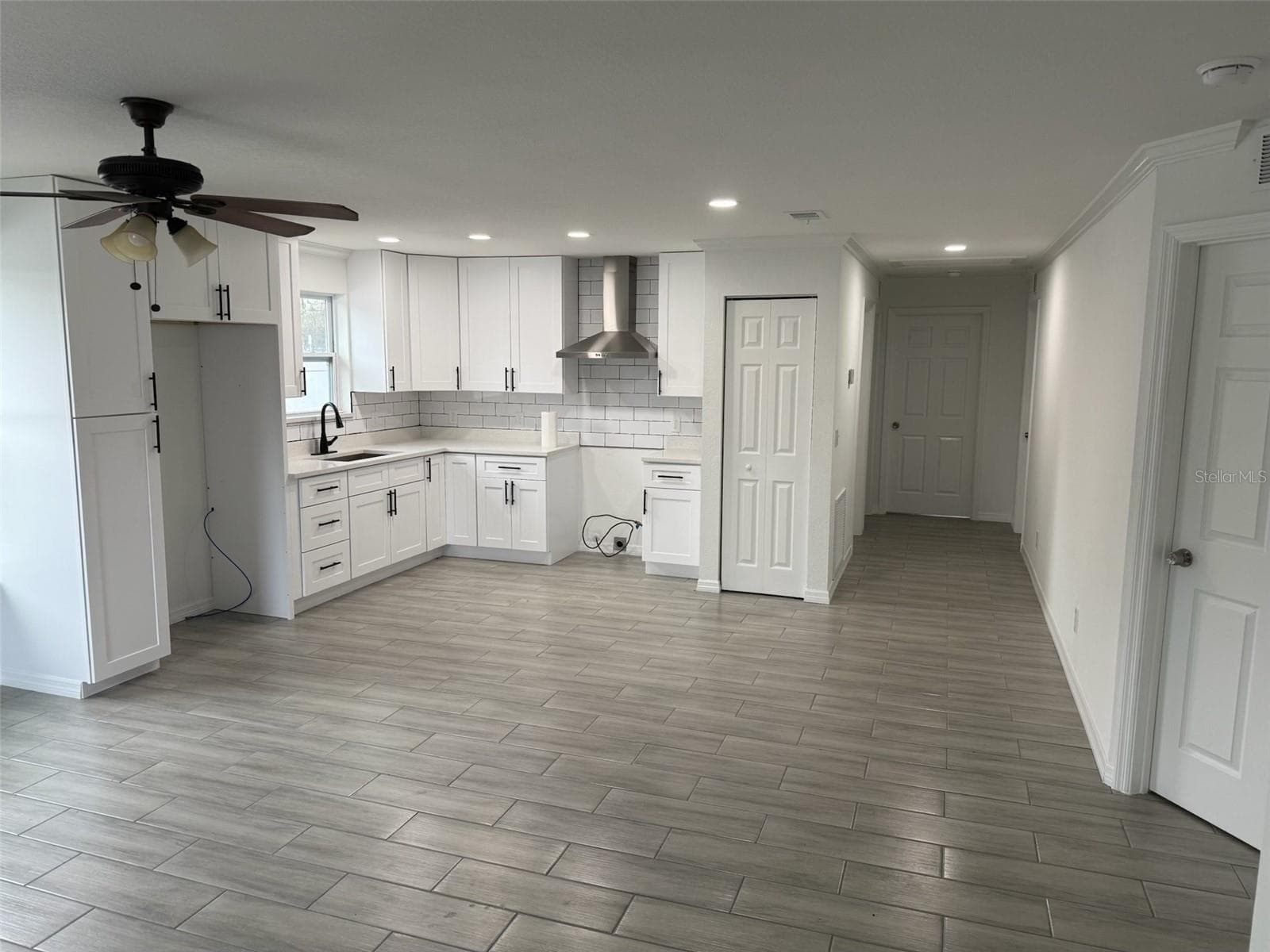 Single Family Residence at 89 W IMOGENE ST, ARCADIA, photo 5 of 18