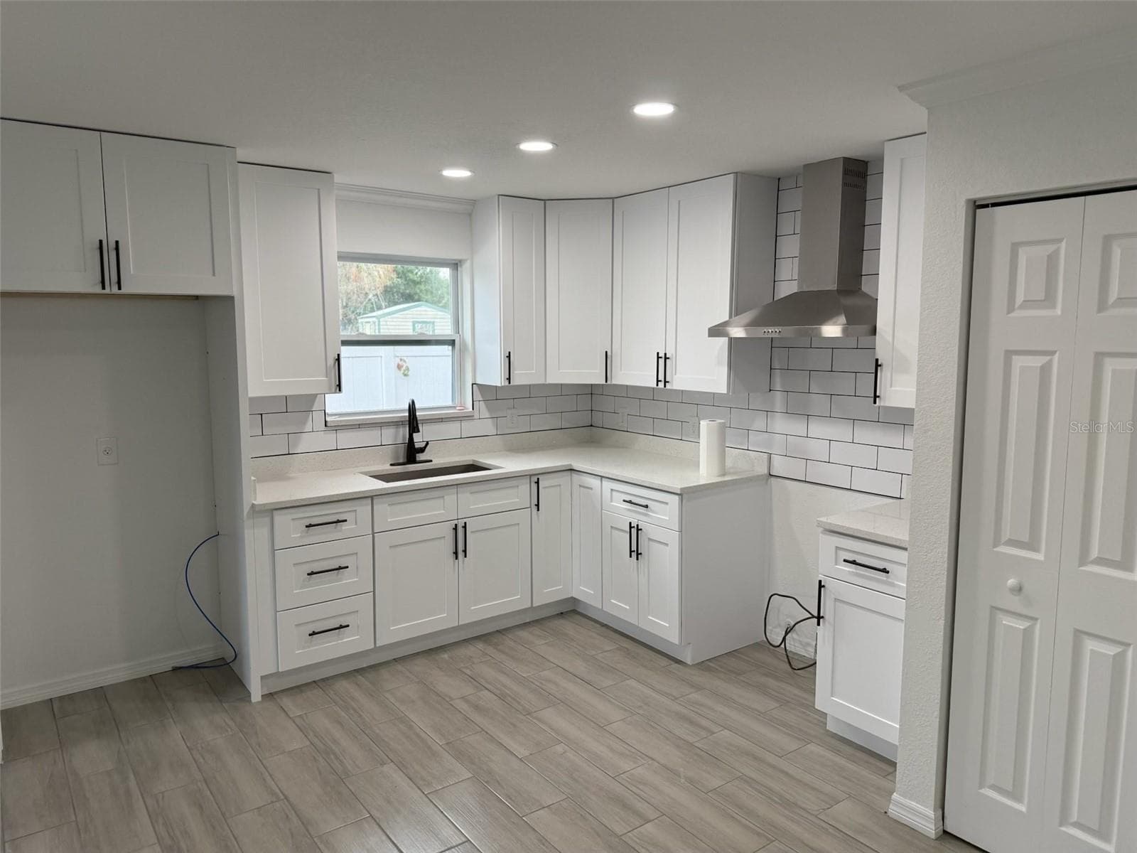 Single Family Residence at 89 W IMOGENE ST, ARCADIA, photo 6 of 18