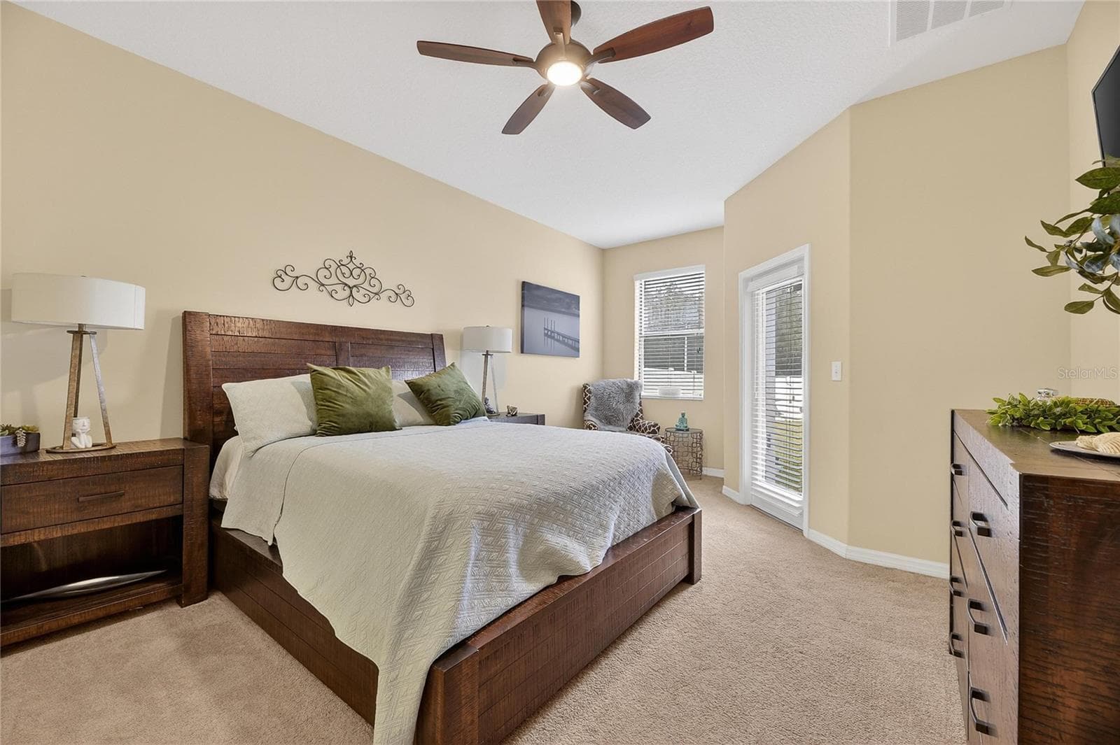 Single Family Residence at 20041 SATIN LEAF AVE, TAMPA, photo 10 of 29