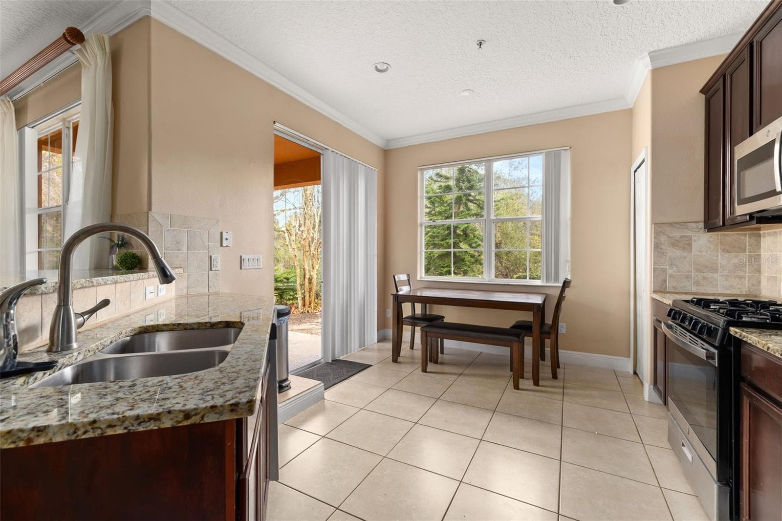 Townhouse at 811 ASSEMBLY CT, REUNION, photo 13 of 84