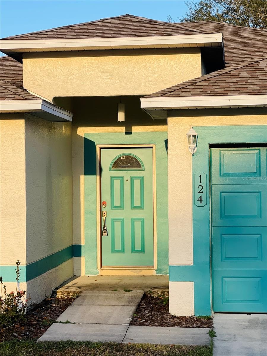 Single Family Residence at 124 PINE CRSE, OCALA, photo 2 of 35