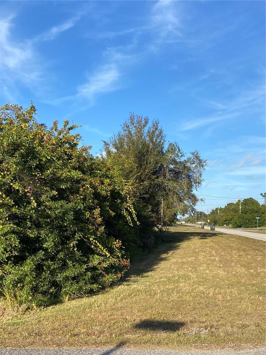Lot 19 EMBASSY RD