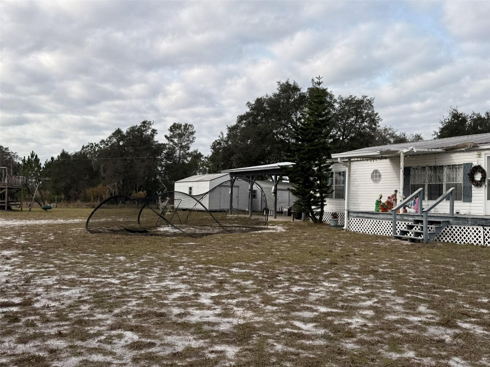 Manufactured Home at 29605 FULLERVILLE RD, DELAND, photo 32 of 37