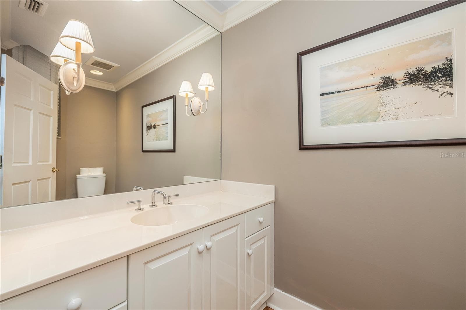Guest Half Bathroom - 2 SEASIDE LN #103, BELLEAIR