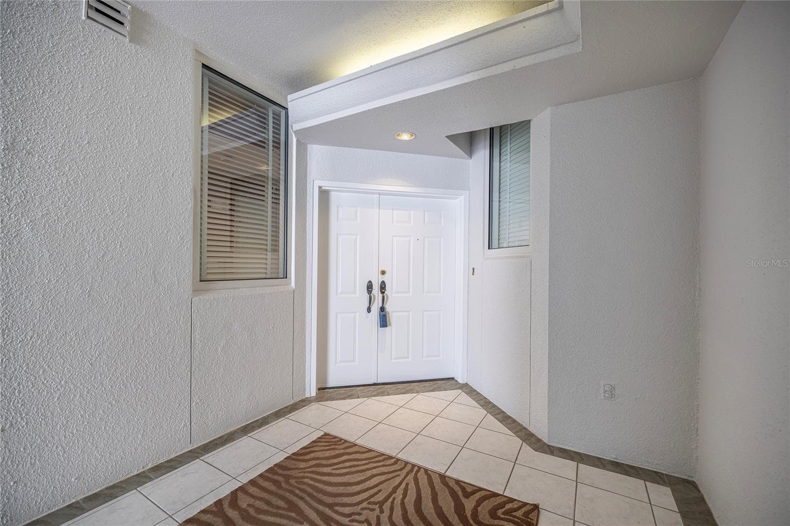 Front Entry - 2 SEASIDE LN #103, BELLEAIR