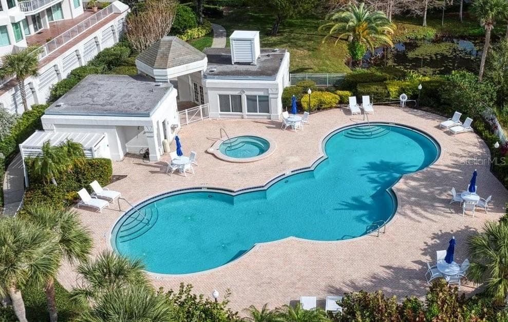 Community Pool - 2 SEASIDE LN #103, BELLEAIR