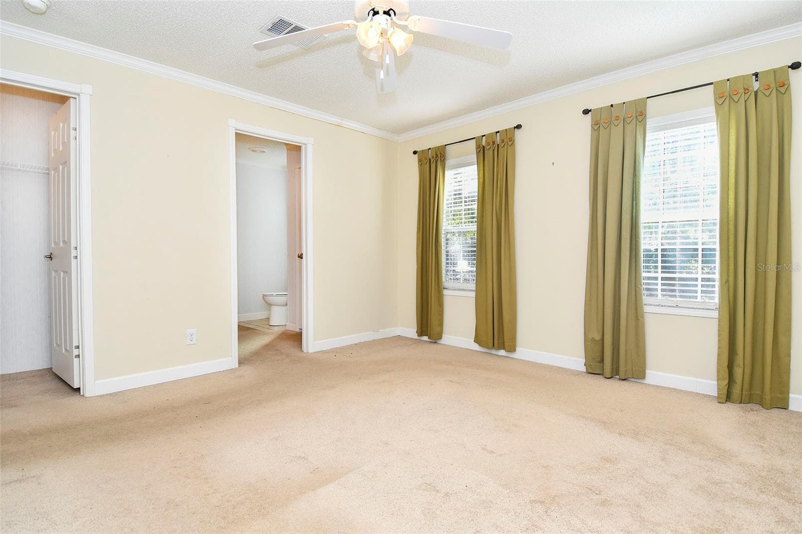 Manufactured Home at 11642 MARTELL CT, LEESBURG, photo 13 of 29