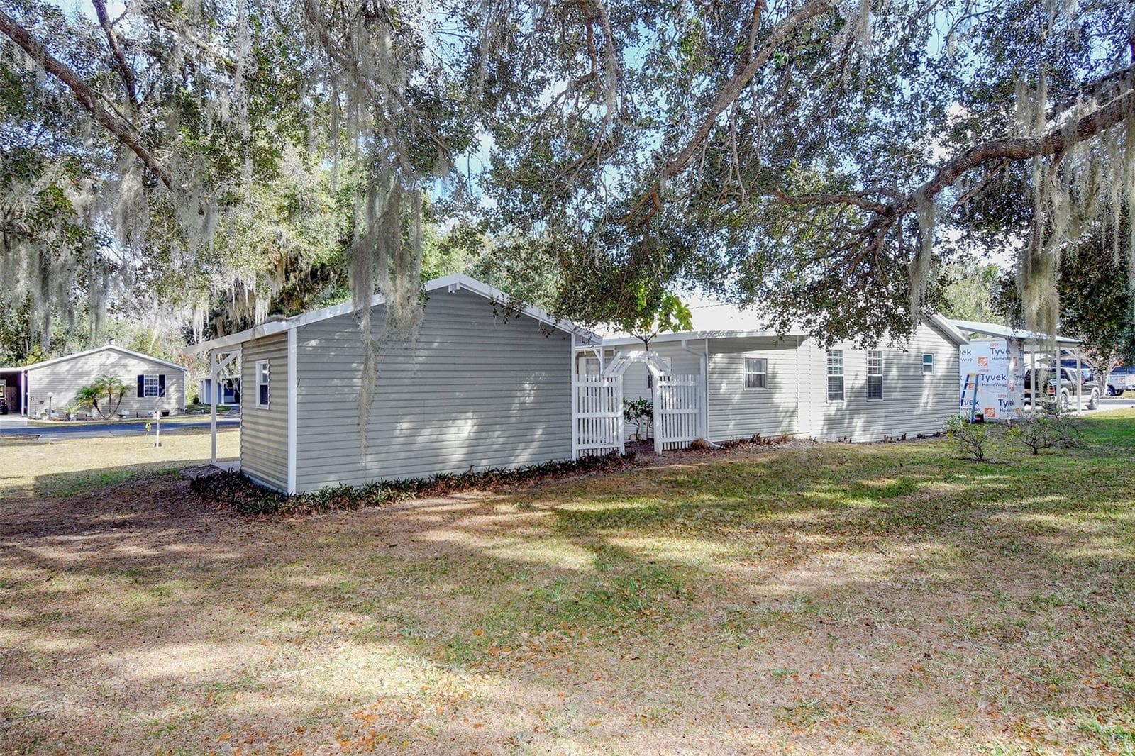 Manufactured Home at 11642 MARTELL CT, LEESBURG, photo 27 of 29