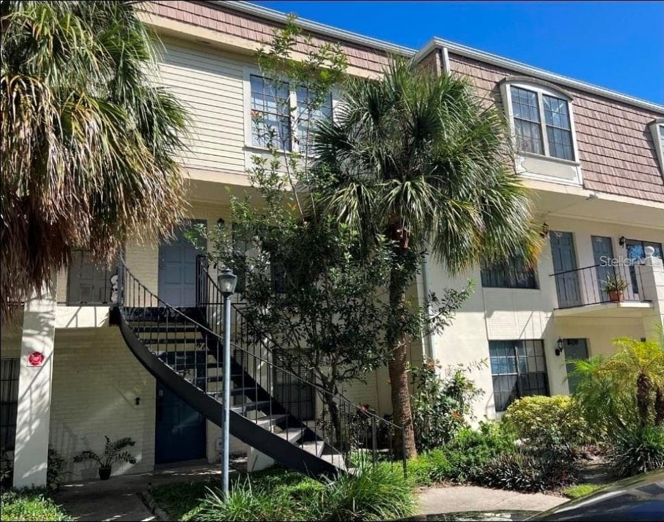 Condominium at 5930 VILLAGE CIR #GE, ORLANDO, photo 2 of 18