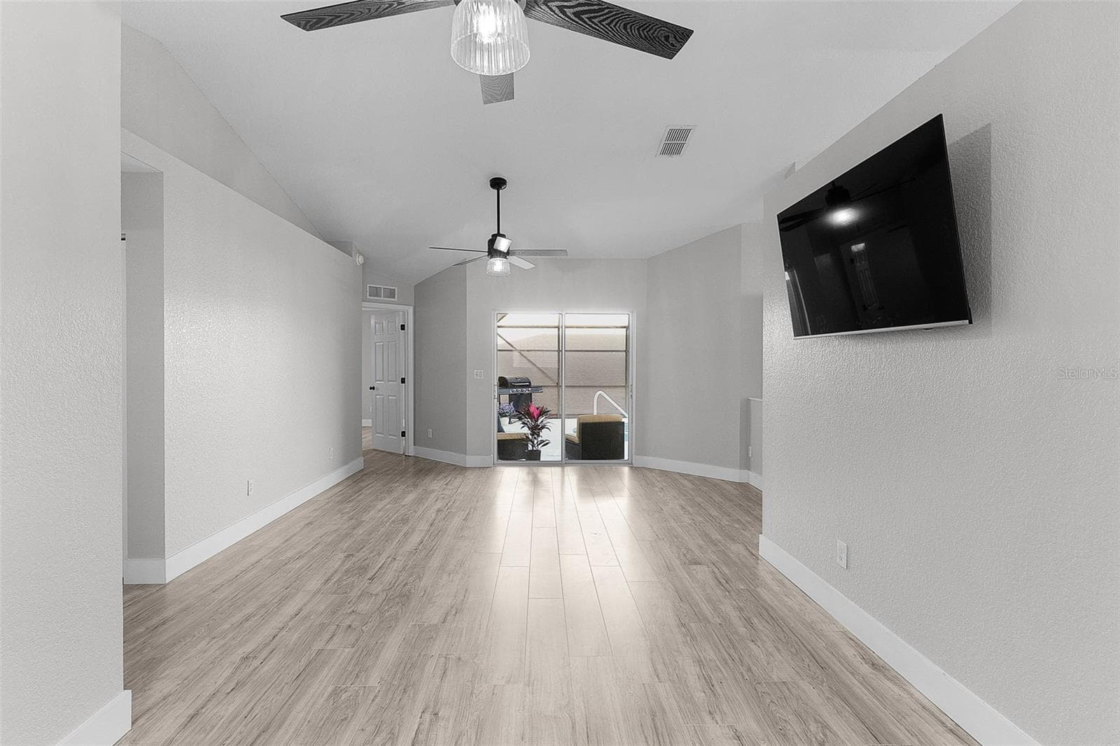 Single Family Residence at 17824 SE 113TH TER, SUMMERFIELD, photo 18 of 47