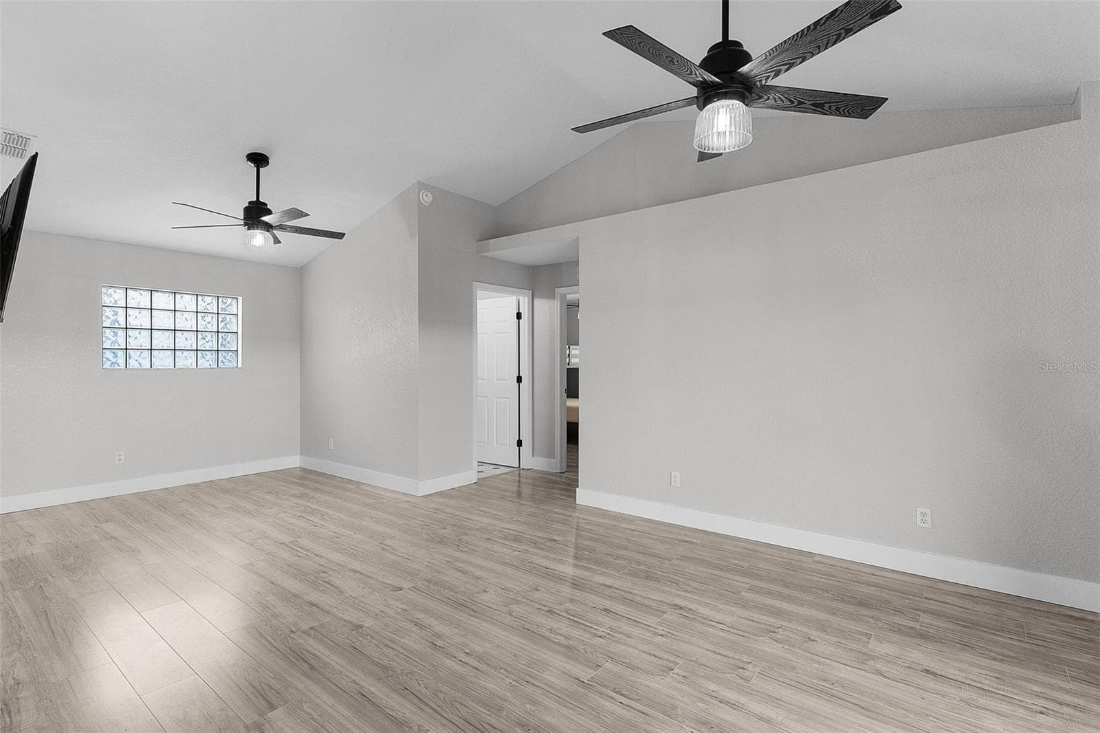 Single Family Residence at 17824 SE 113TH TER, SUMMERFIELD, photo 17 of 47