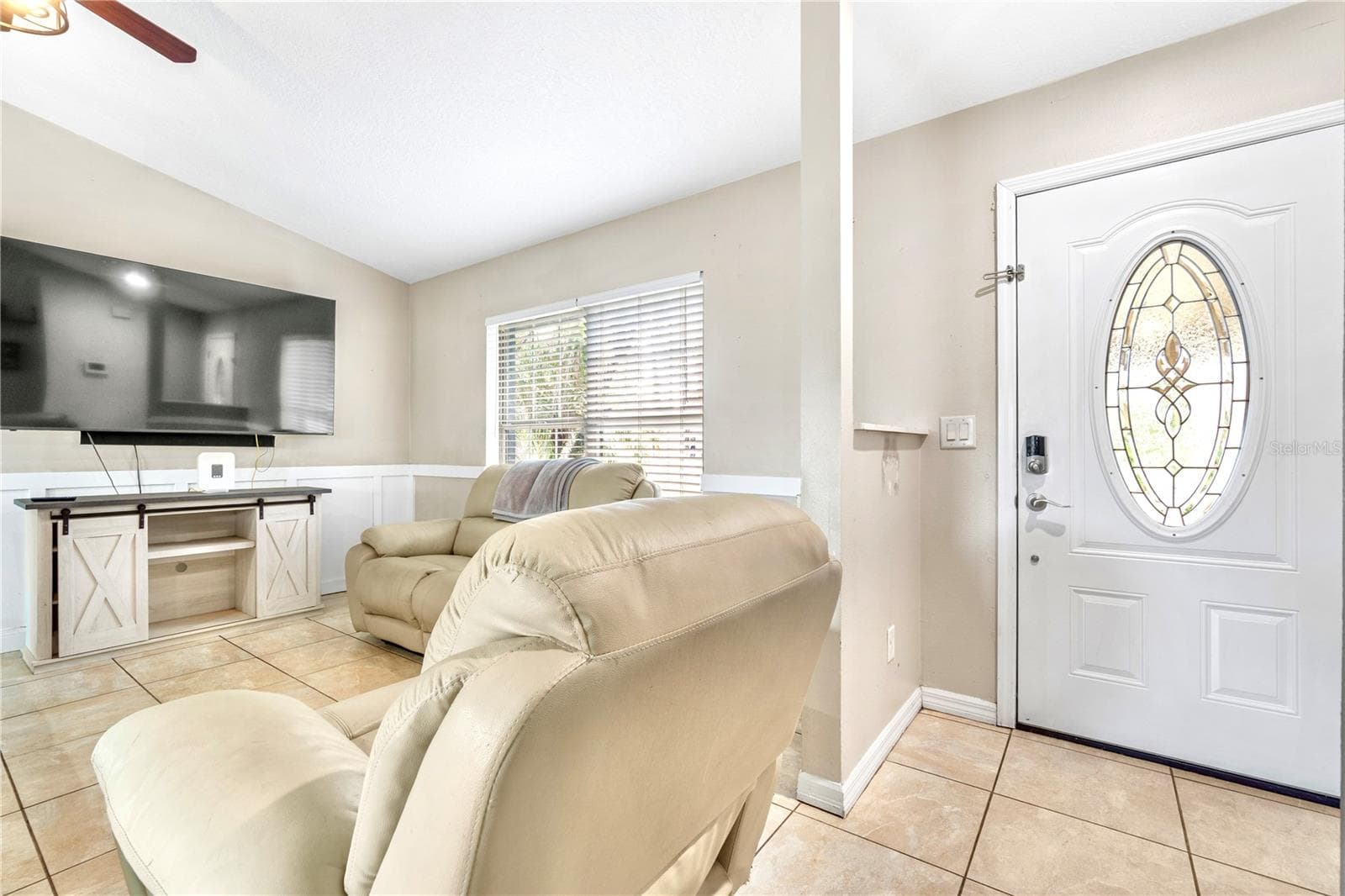 Single Family Residence at 6 ALMOND CRSE, OCALA, photo 7 of 45
